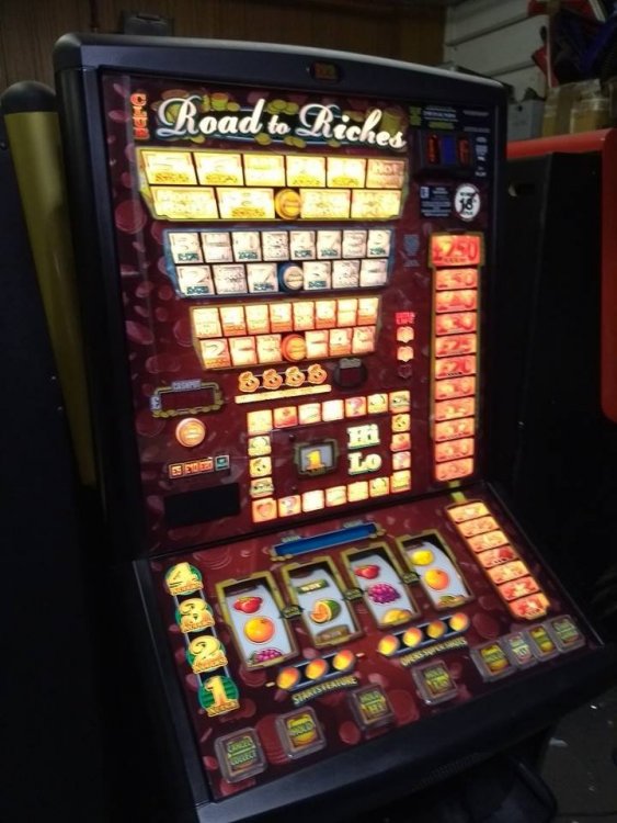 club-bobby-dazzler-200-jackpot-club-fruit-machine-757-1-p.jpg