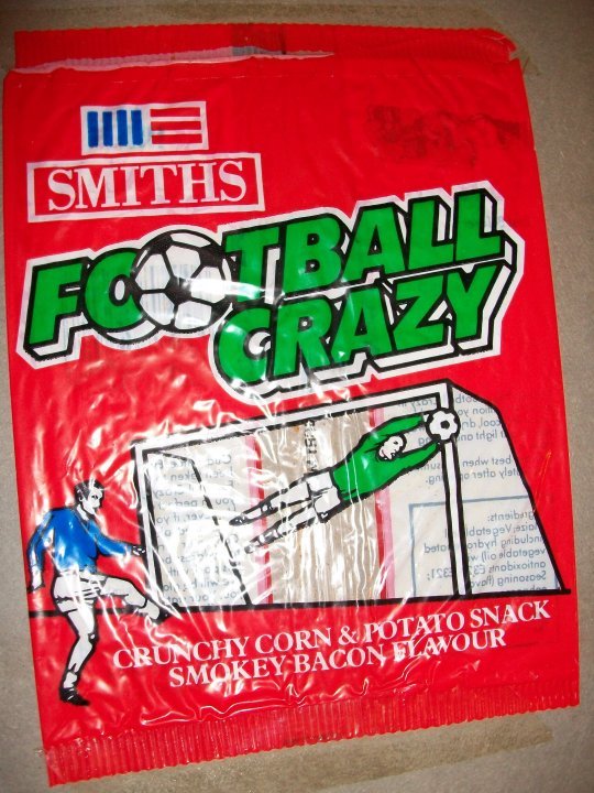 2062953526_Footballcrazycrisps1.jpg.8b21ec930952538d95a25906bfce6c0e.jpg